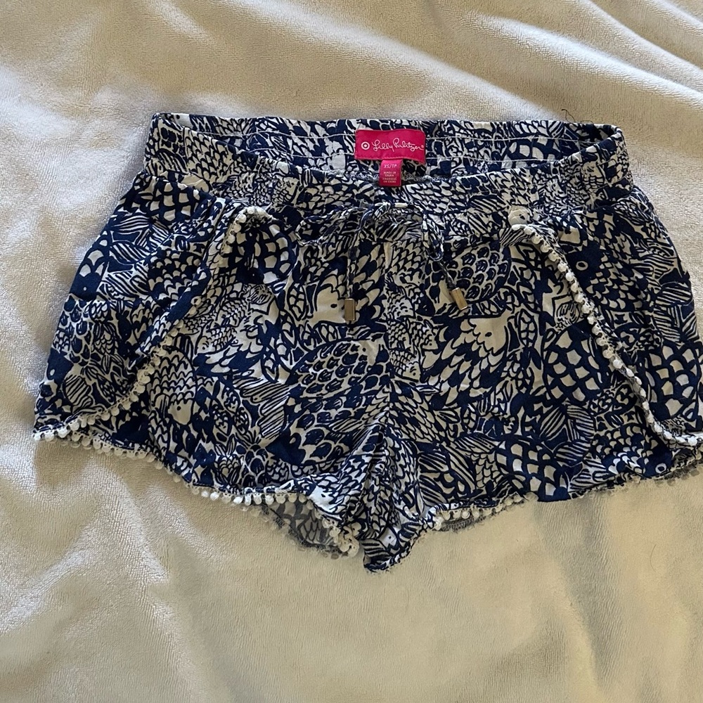 🍍 Lilly Pulitzer white/blue fish print shorts🍍
